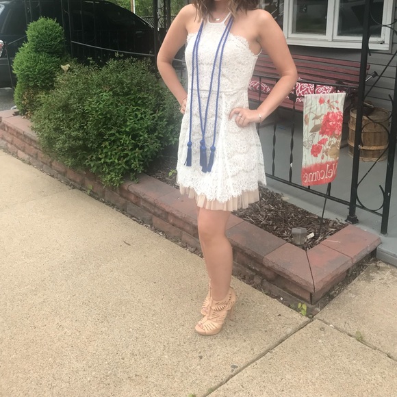 White Lace Dress - Picture 5 of 6